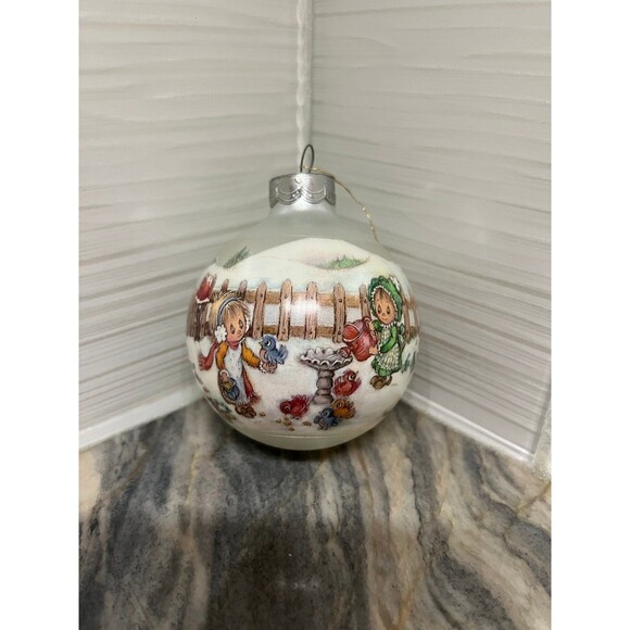 1989 Hallmark Collector's Series Betsey Clark Home For Christmas Ornament - Picture 3 of 3